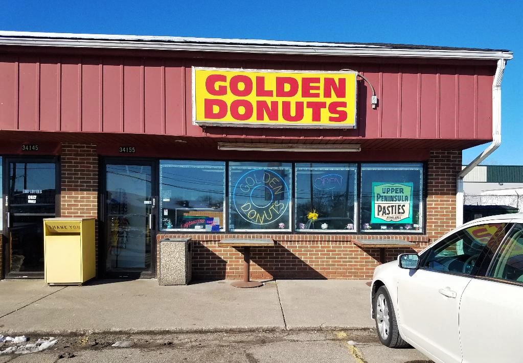March2018GoldenDonuts1 (2)